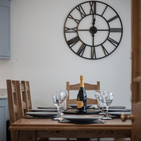 Pendeilo Villa - 5 Bedroom Holiday Home - Amroth Eksteriør billede