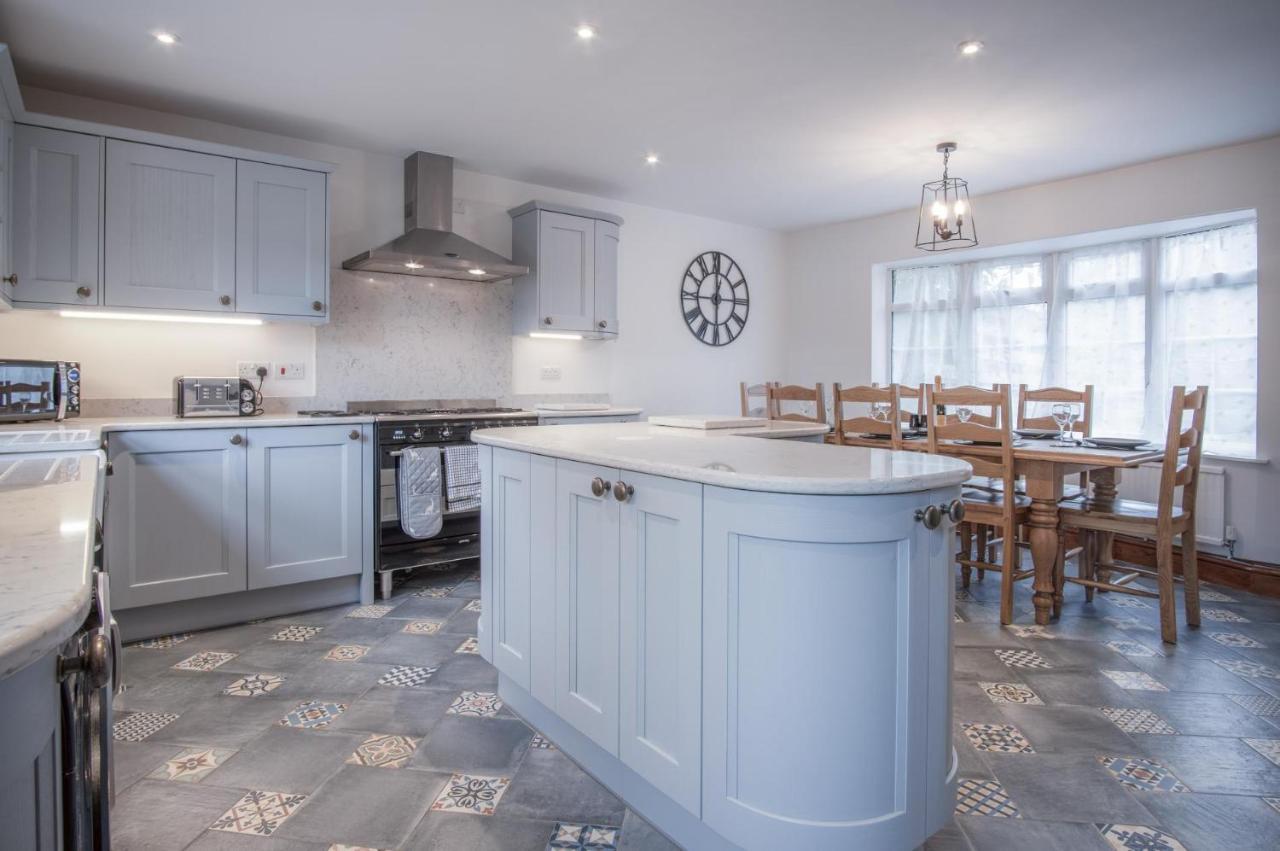 Pendeilo Villa - 5 Bedroom Holiday Home - Amroth Eksteriør billede