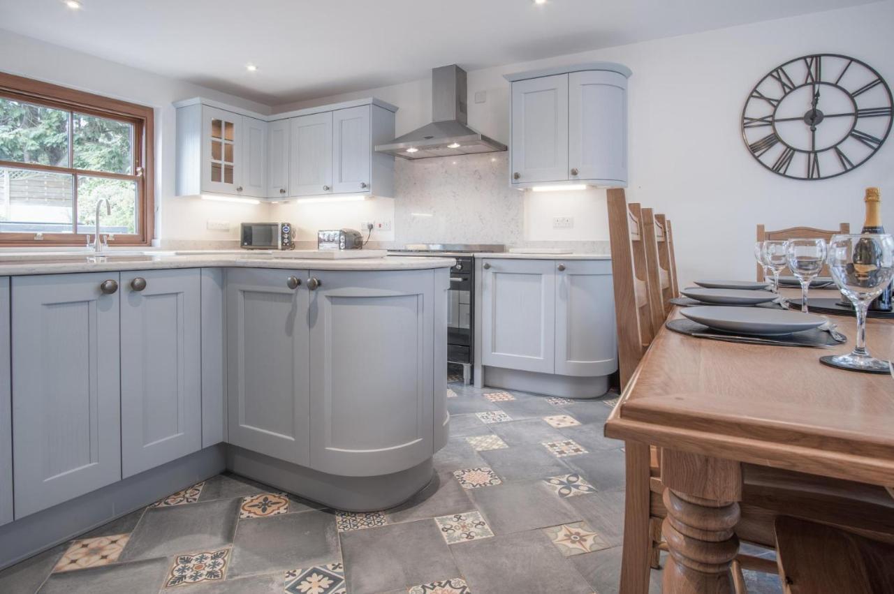 Pendeilo Villa - 5 Bedroom Holiday Home - Amroth Eksteriør billede